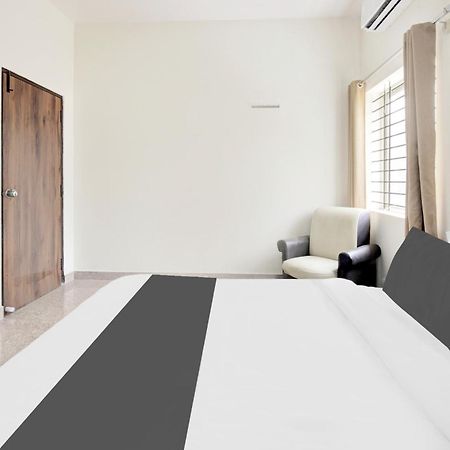 Hotel O Sri Manjunatha Deluxe Suites Бангалор Экстерьер фото
