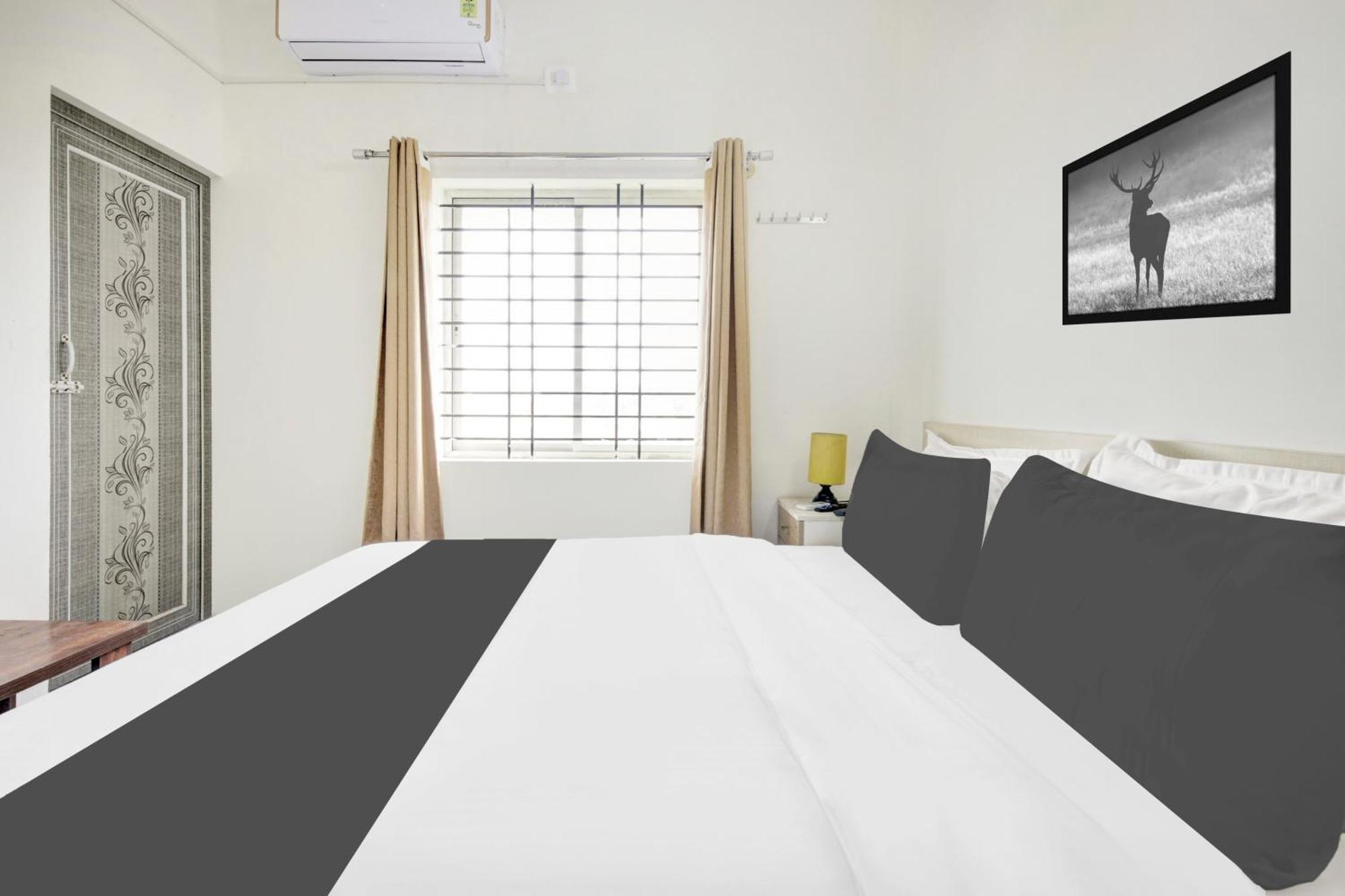 Hotel O Sri Manjunatha Deluxe Suites Бангалор Экстерьер фото